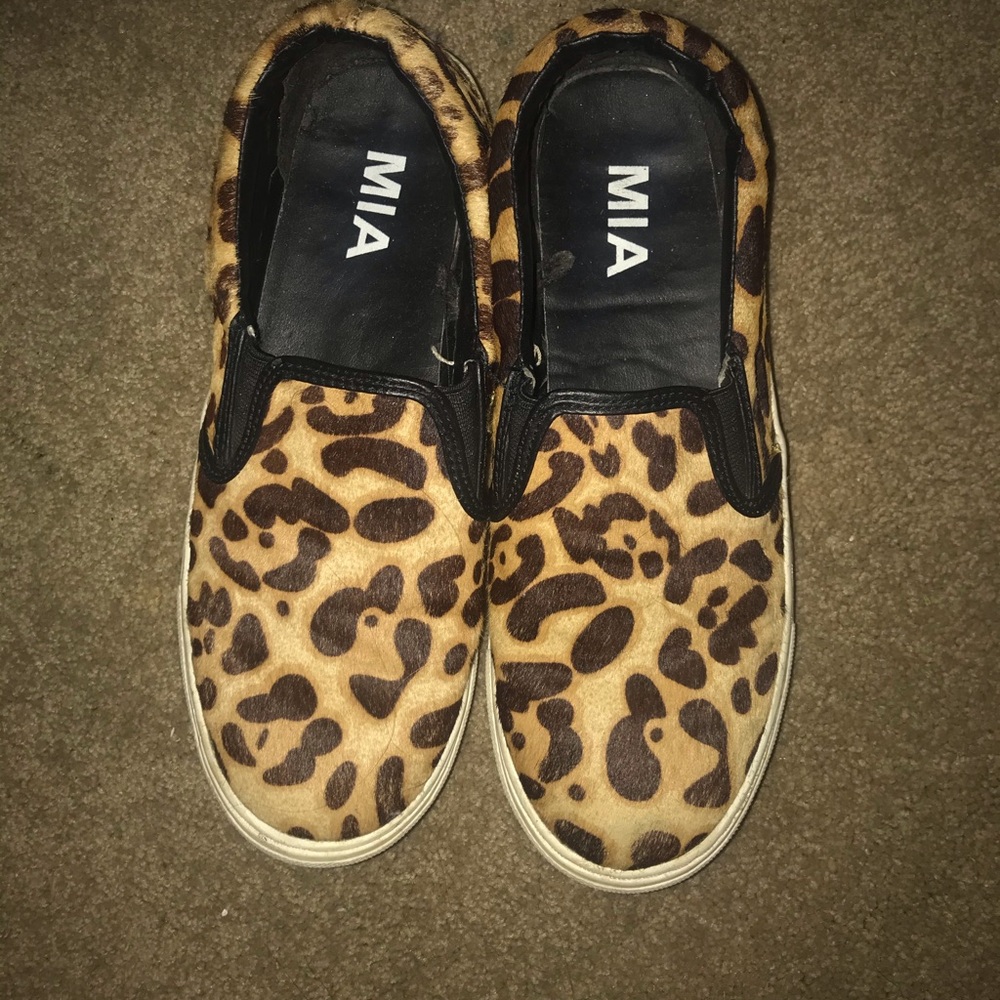 Slip on’s - Picture 2 of 4
